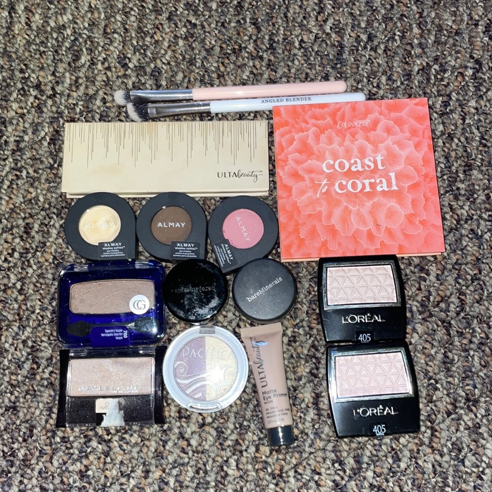 Eyeshadow lot